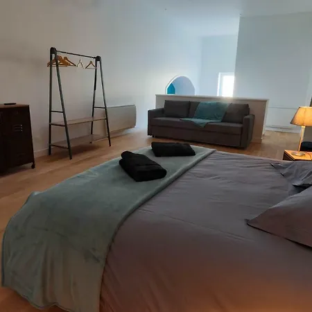 Domaine Du Vendangeoir - Les Pensión 3*